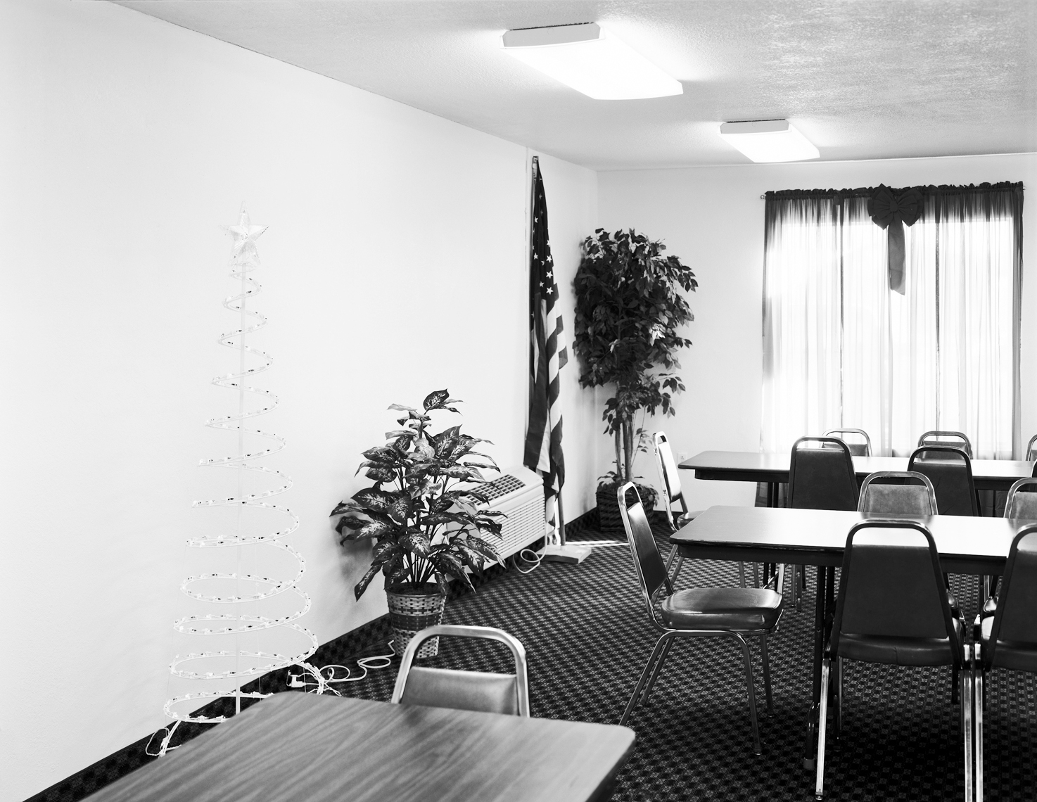 BREAKFAST ROOM